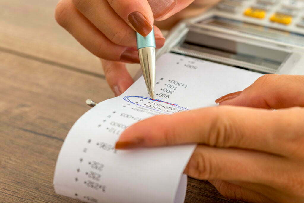 công ty làm dịch vụ kế toán thuế uy tín